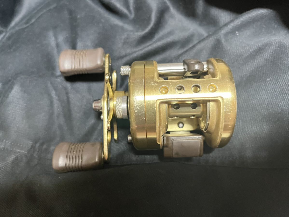 シマノ カルカッタXT 101 左巻き 中古【検】SHIMANO ベイトリール CALCUTTA 渓流の画像1