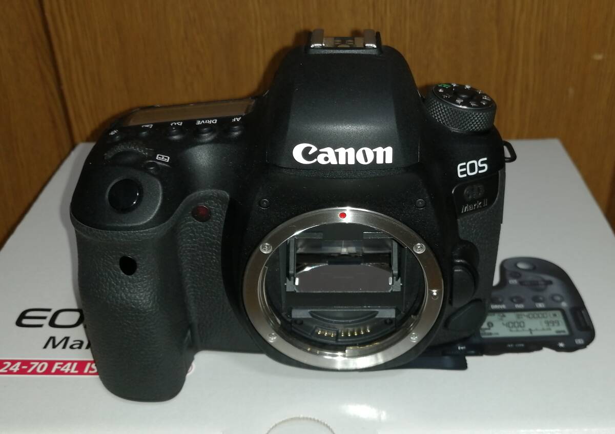 極上新品同様 激安100円スタート Canon EOS 6D Mark II EF24-70 F4L IS USM レンズキットの画像6