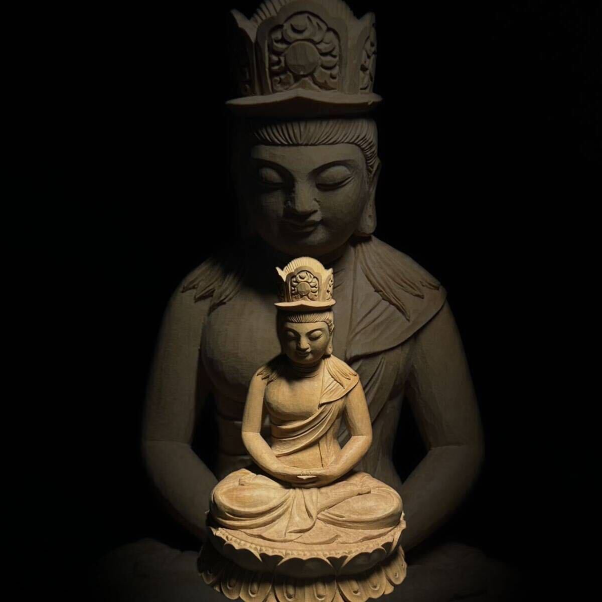  large day .. seat image tree carving Buddhist image skill sculpture ..... Buddhism fine art height 11cm weight 129g