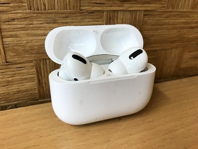 TNG43295相 Apple イヤホン AirPods Pro A2084 ジャンク 直接お渡し歓迎_画像1