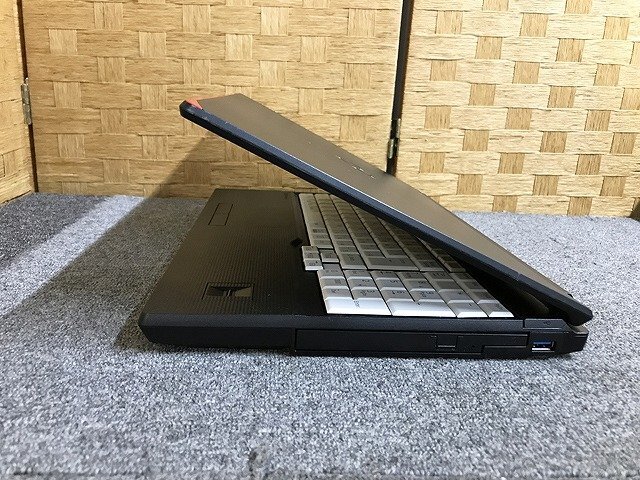 SMG44119相 富士通 ノートPC FMVA1101M Core i3-6100U メモリ4GB HDD320GB 現状品 直接お渡し歓迎の画像6