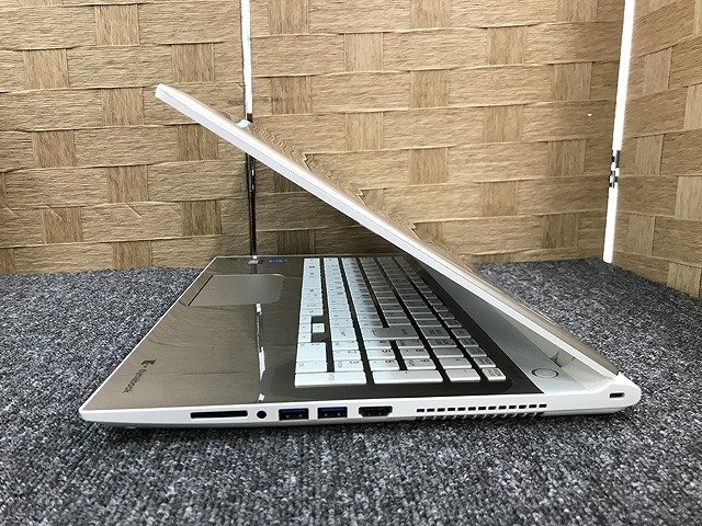 SDG44117. Toshiba Note PC PT55TGP-BWA Core i3-5015U memory 4GB HDD1TB present condition goods direct pick up welcome 