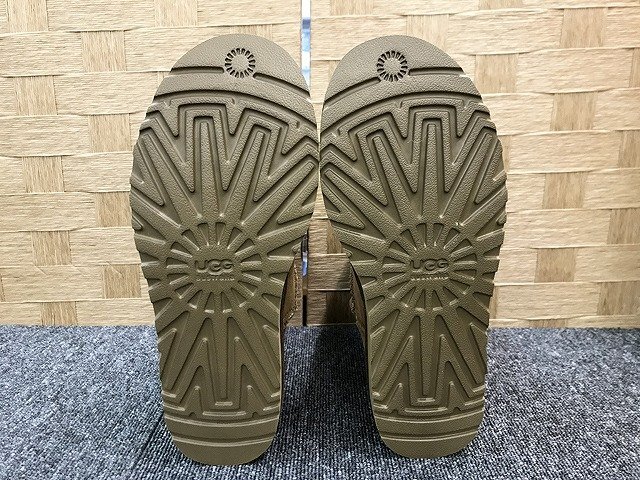 MYG45911相 ★未使用★ UGG アグ クラシックショート ムートンブーツ 25cm 直接お渡し歓迎_画像6