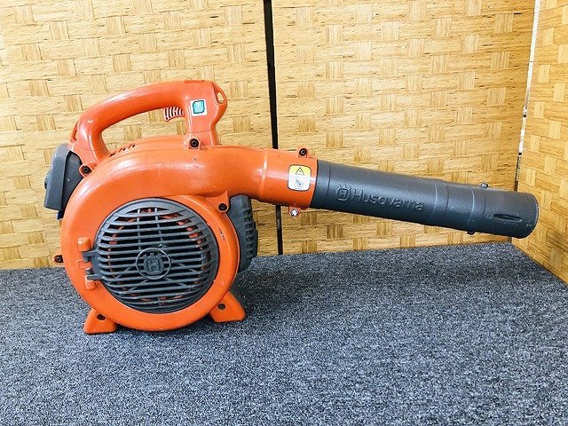 TWG42765. Husquarna engine blower SE-561 82 present condition goods direct pick up welcome 