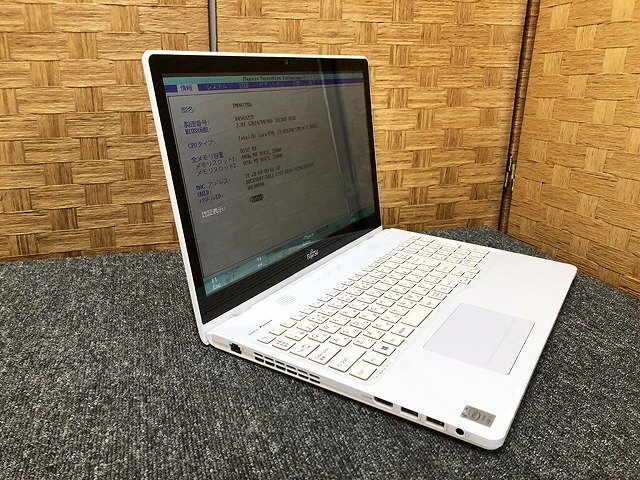 SAG45466相 富士通 ノートPC FMVA77RW Core i7-4712HQ メモリ8GB HDD1TB 現状品 直接お渡し歓迎_画像1