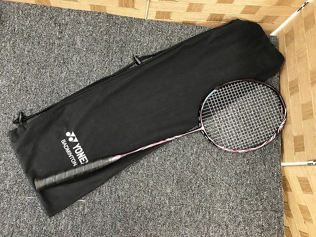 MCG46670大 YONEX ヨネックス ASTROX 100ZZ アストロクス100ツアー バドミントンラケット 4UG5 直接お渡し歓迎の画像1