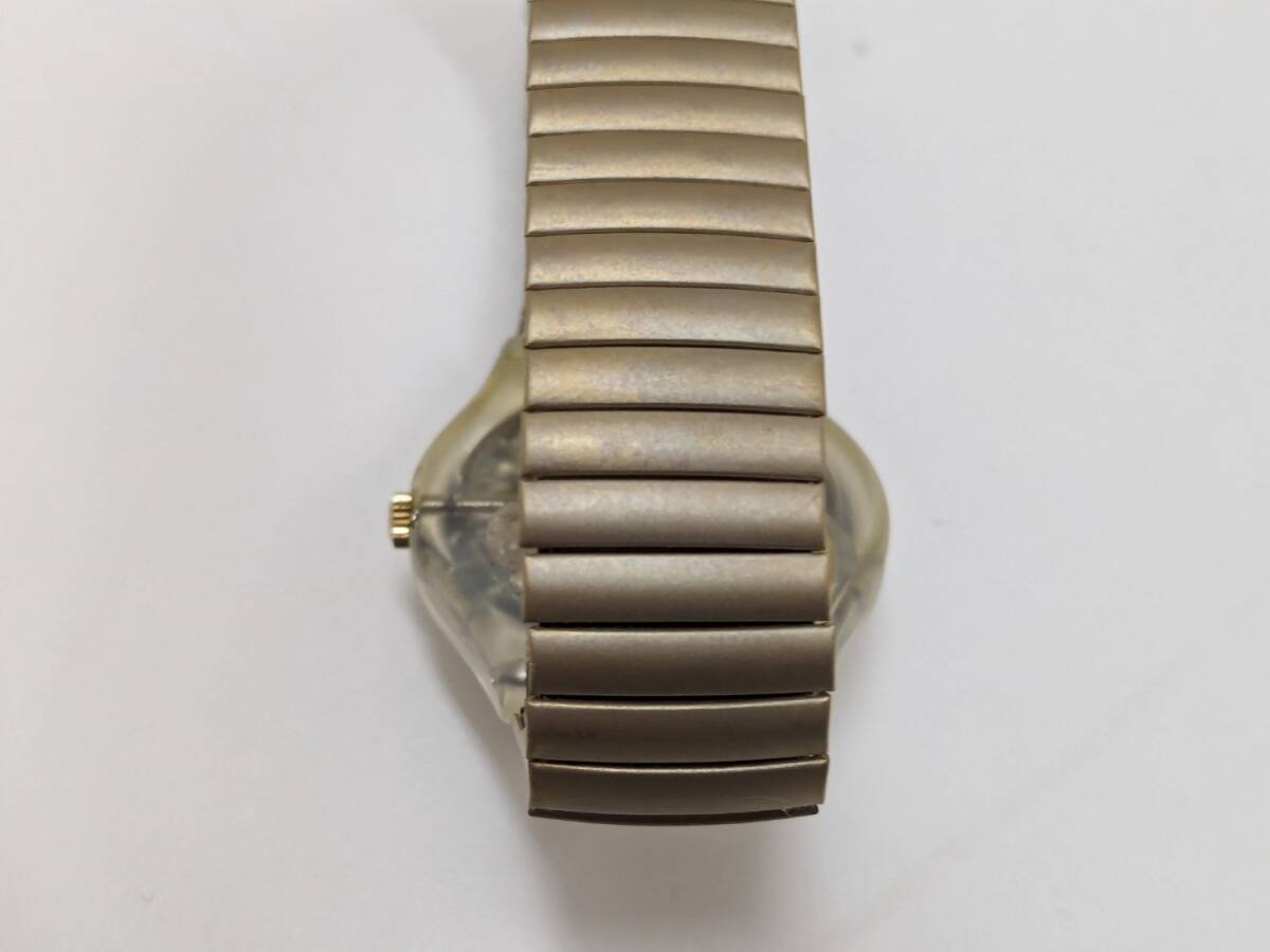 【RG-1596】【1円～】Swatch スウォッチ 時計 メンズ クオーツ ベルト伸縮性有 ケース付き 電池切れ 不動品 ジャンク 中古品 保管品 現状品の画像6