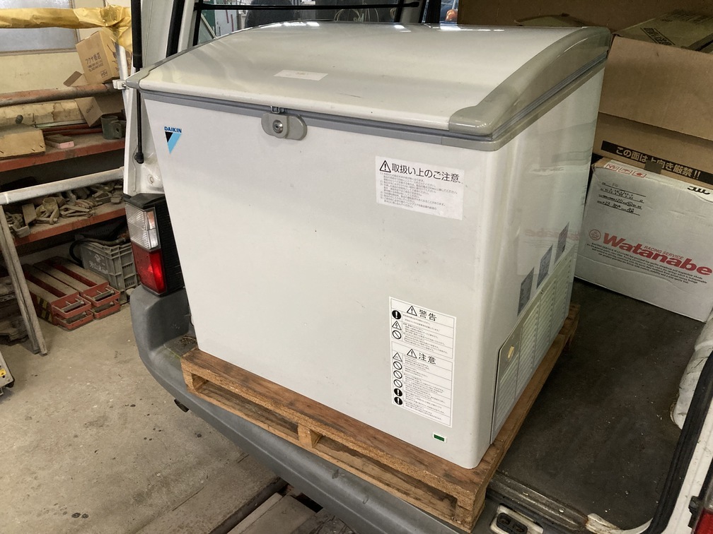 ダイキン 冷凍庫 冷凍ストッカー 家庭用 100V LBFD1AAS