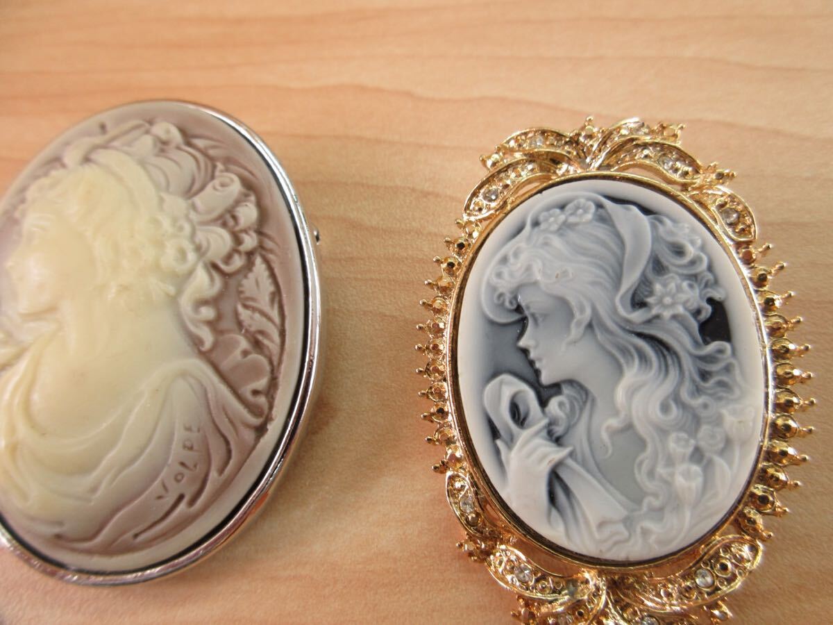 【D27】 カメオ CAMEO カメオ系 ペンダントトップ ブローチ など ヴィンテージ ビンテージ アクセサリー 大量 まとめ売り まとめ TIAの画像3