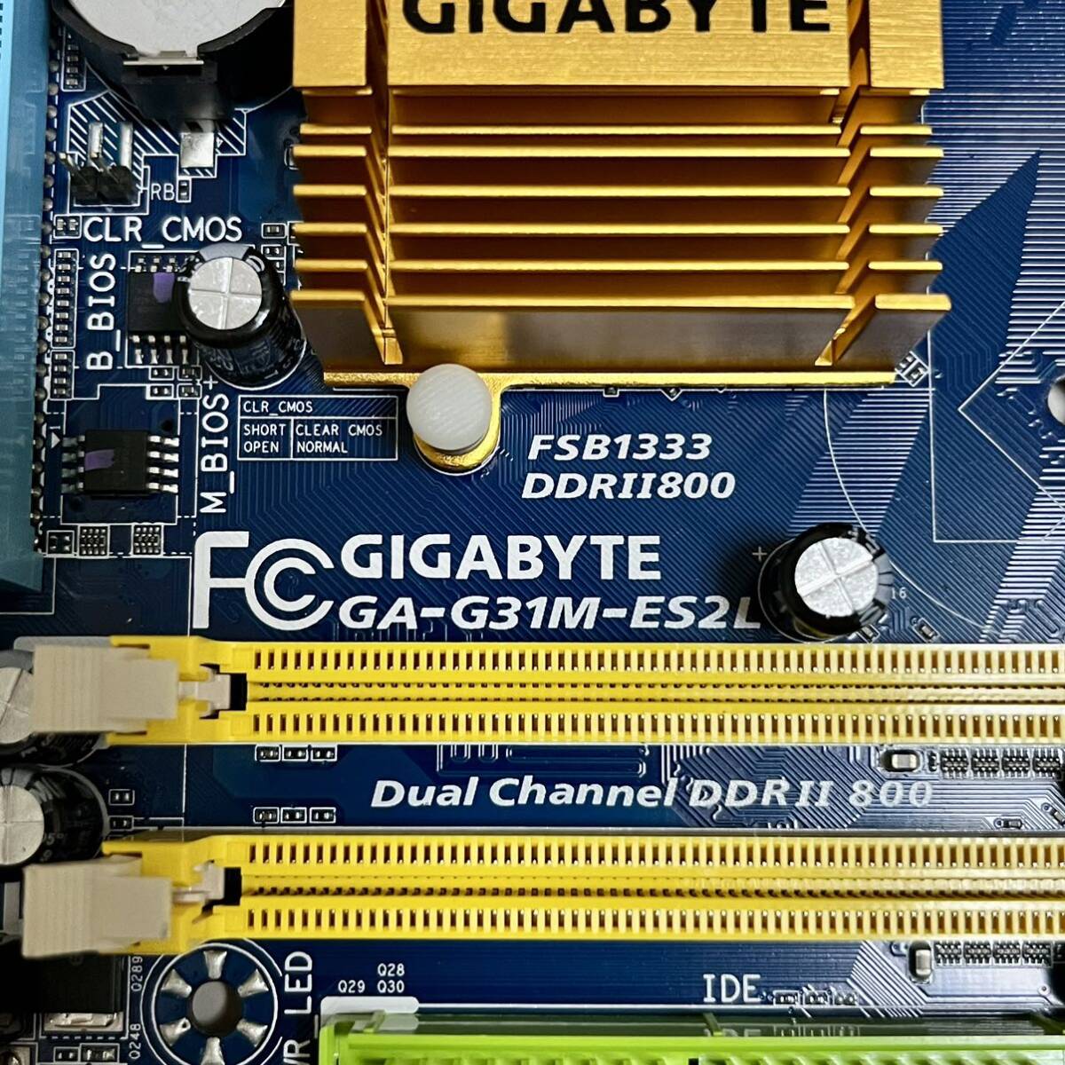 動作確認済 最新BIOS更新済 GIGABYTE GA-G31M-ES2L マザーボード_画像3