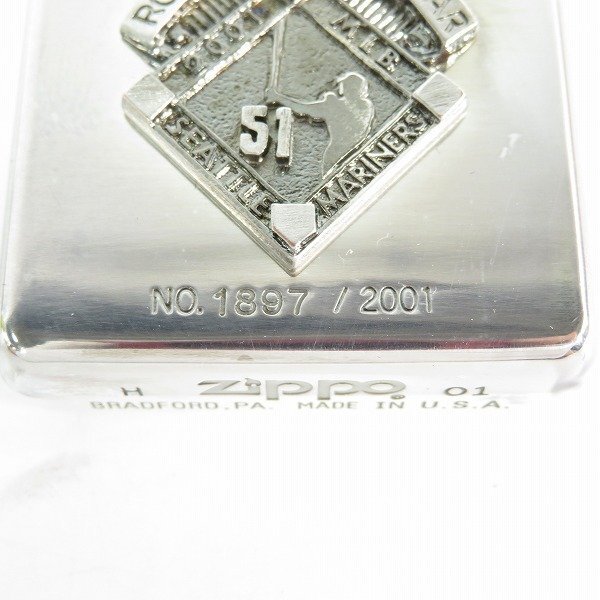 ZIPPO/ジッポー ROOKIE OF THE YEAR 2001 MLB SEATTLE MARINERS 51 ICHIRO イチロー メタル貼り no.1897 2001年製 /000の画像7