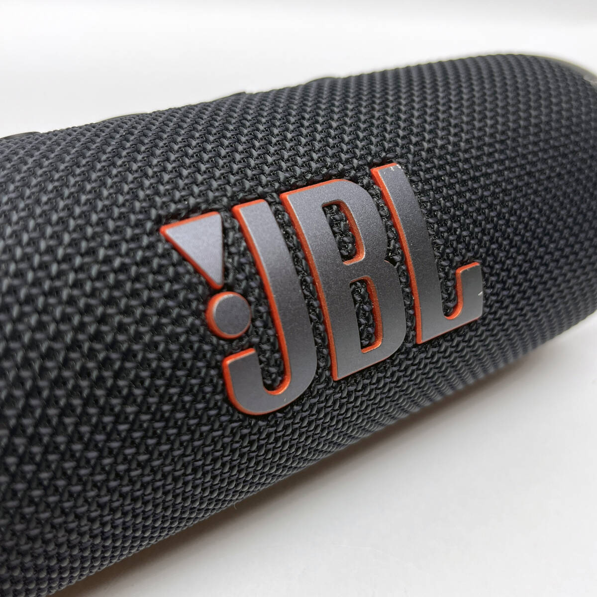 tu100 JBL ジェイビーエル FLIP6 ポータブルウォータープルーフスピーカー Bluetooth スピーカー ※訳ありジャンク/音割れの画像3