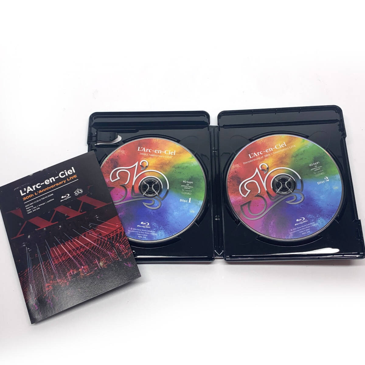 tu021　Blu-ray　L'Arc-en-Ciel　「30th L'Anniversary LIVE(通常盤2Blu-ray)」　中古良品_画像3