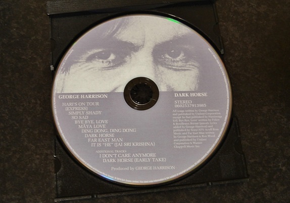 【CD 輸入盤】ディスクだけ ジョージ・ハリスン DARK HORSE リマスター ボーナス・トラック付 0602537913985の画像1