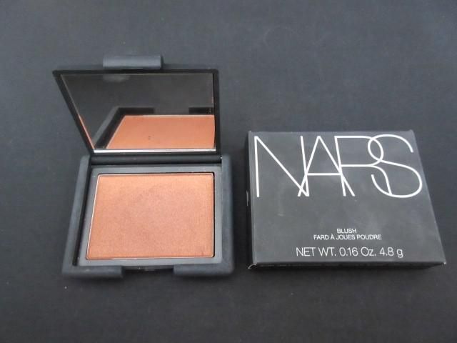 残9割 コスメ NARS アンインヒビテッド アイシャドーパレット NARS ブラッシュ 4080 2点 チークカラーの画像2