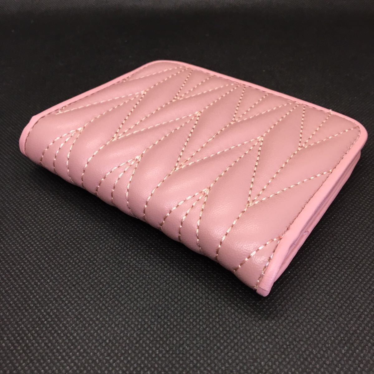 D24 本革　レザー　羊革　カードケース　パスケース　財布　IDケース　ピンク　定期入れ ラムレザー　_画像3