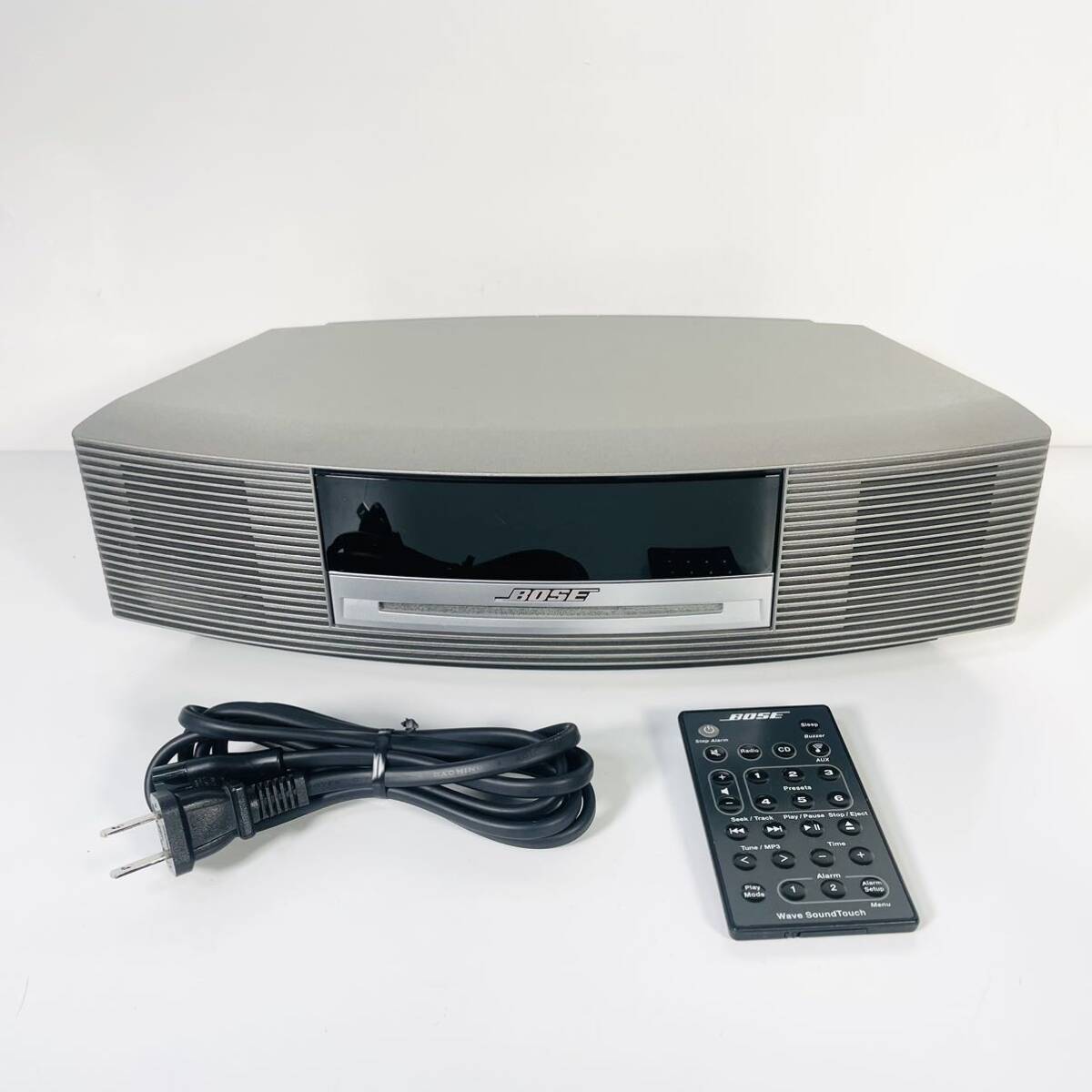 即決価格　美品　BOSE wave music system Ⅲ チタニウムシルバー_画像1