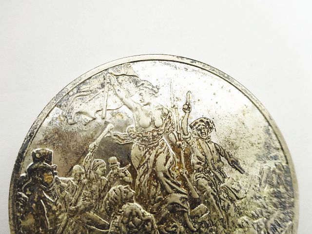 銀製 メダル 約65.2g 直径約5.1cm フランス コイン ARGENT 1ER TITRE silver シルバー La Libert guidant le Peuple の画像8