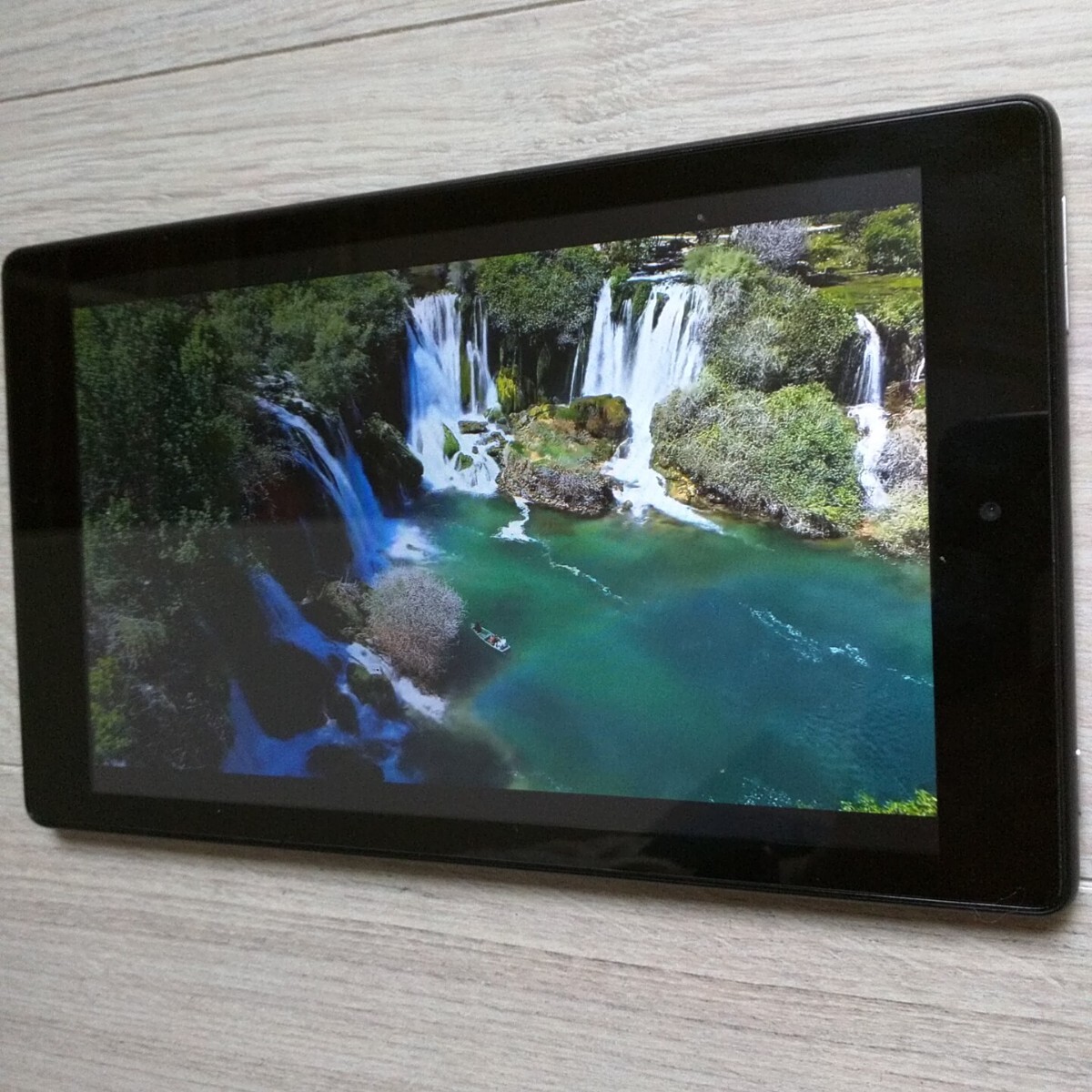 Amazon FIRE HD8　美品　タブレット 　　HD画質でキレイです。 プライムビデオ視聴に　_画像9