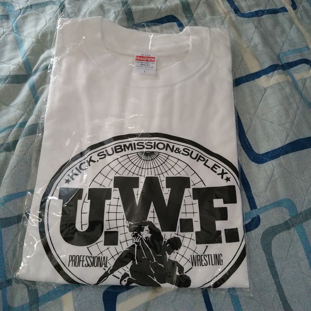 UWF 非売品 Ｔシャツ① Lサイズ 未使用品 プロレス スーパータイガー 前田日明 高田延彦 藤原喜明 船木誠勝の画像1