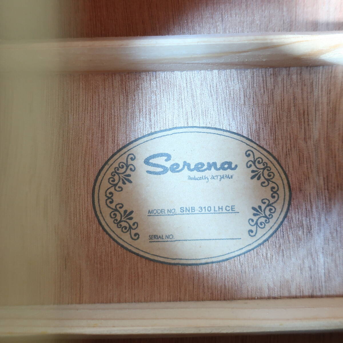 Serena エレアコ ベース SNB-310LHCE レフティ ケース付き チューナー付きプリアンプ内蔵 楽器/200サイズの画像3