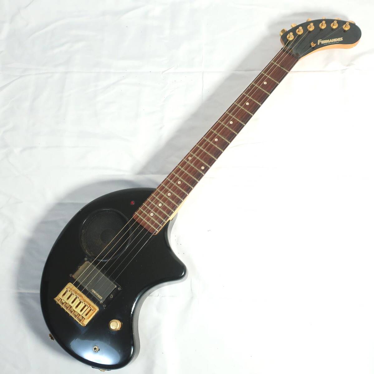 FERNANDES ZO-3 エレキギター ケース付き ブラック GOTOHペグ フェルナンデス 楽器/140サイズの画像1