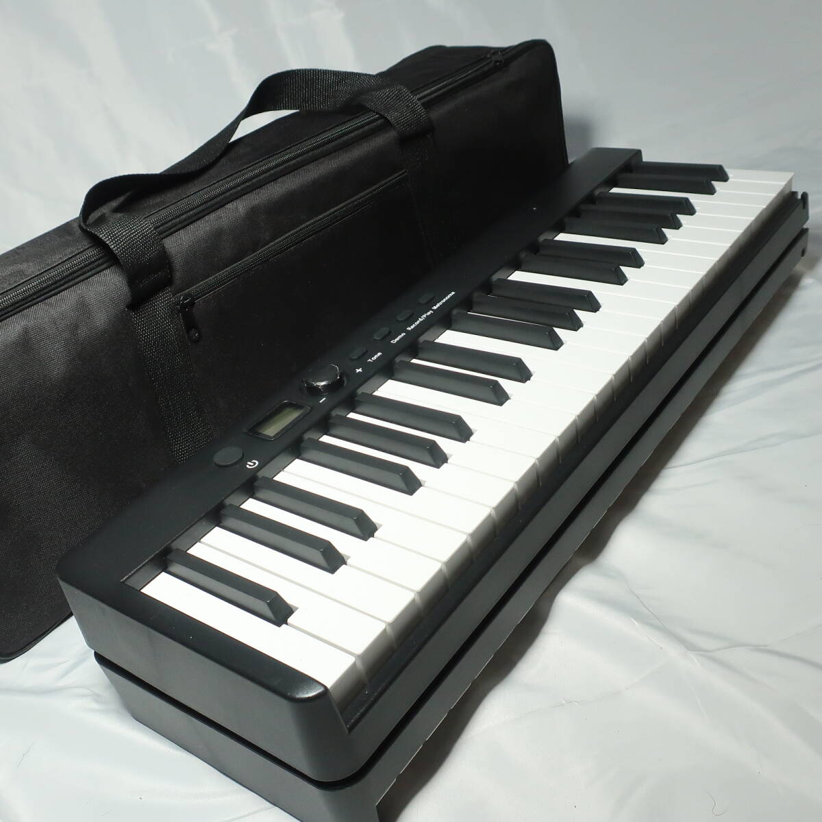 折りたたみ式キーボード 88鍵盤 2021年製 ケース付き 電子ピアノ 美品 楽器/120サイズ_画像1
