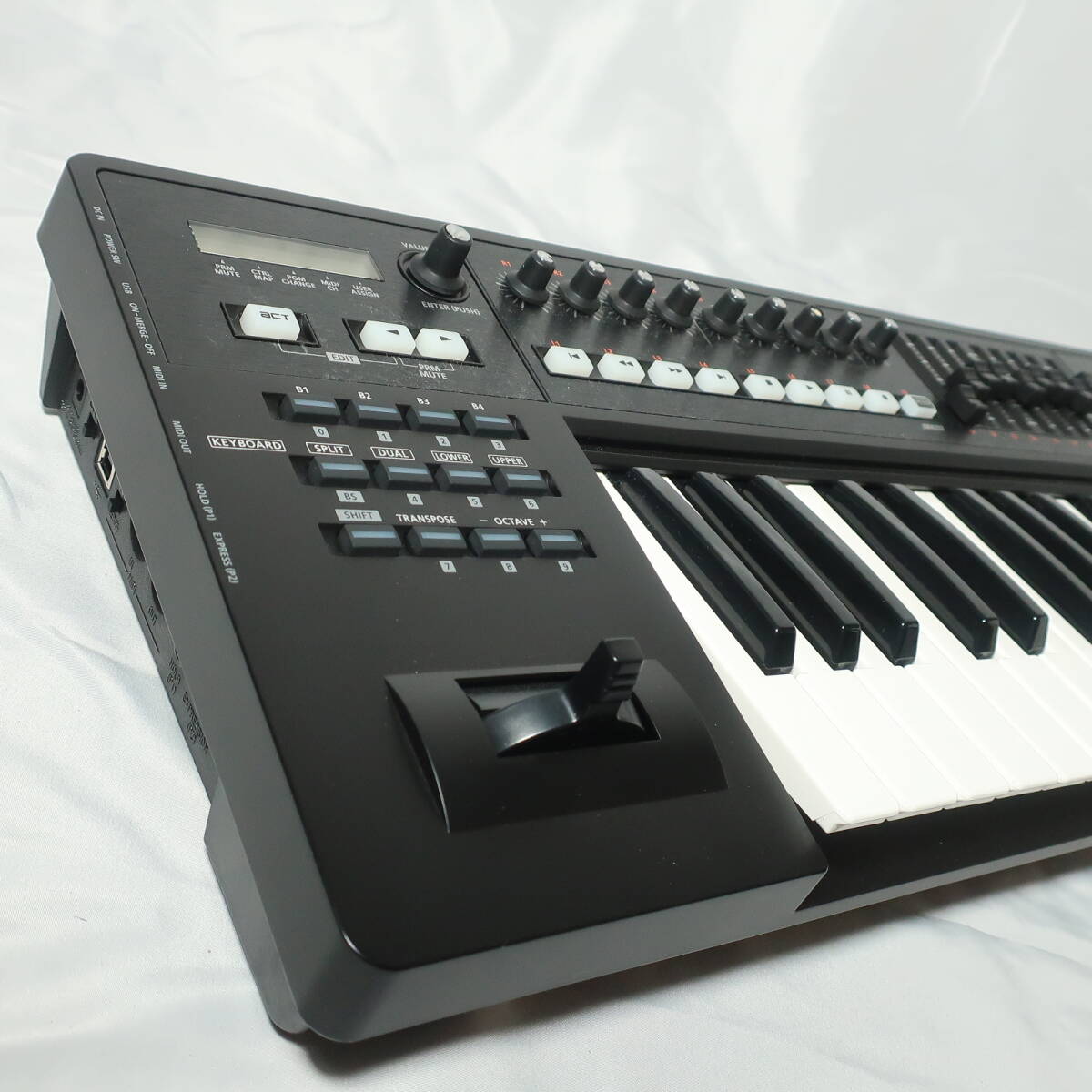 Roland A-300PRO MIDIキーボード 32鍵盤 DTM ローランド 美品 楽器/120サイズの画像3