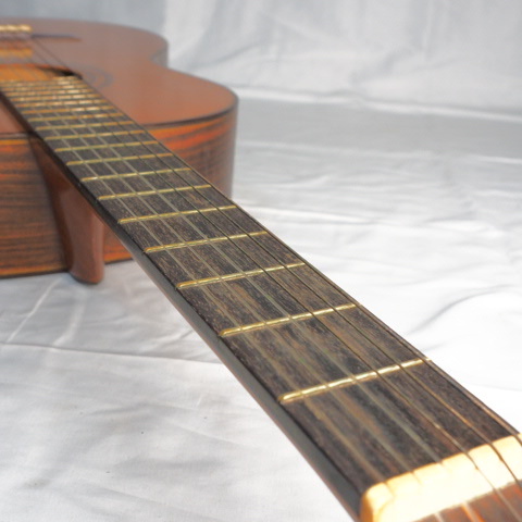 松岡良治 クラシックギター トップ単板 ハードケース付き 手工品 楽器/170サイズの画像5