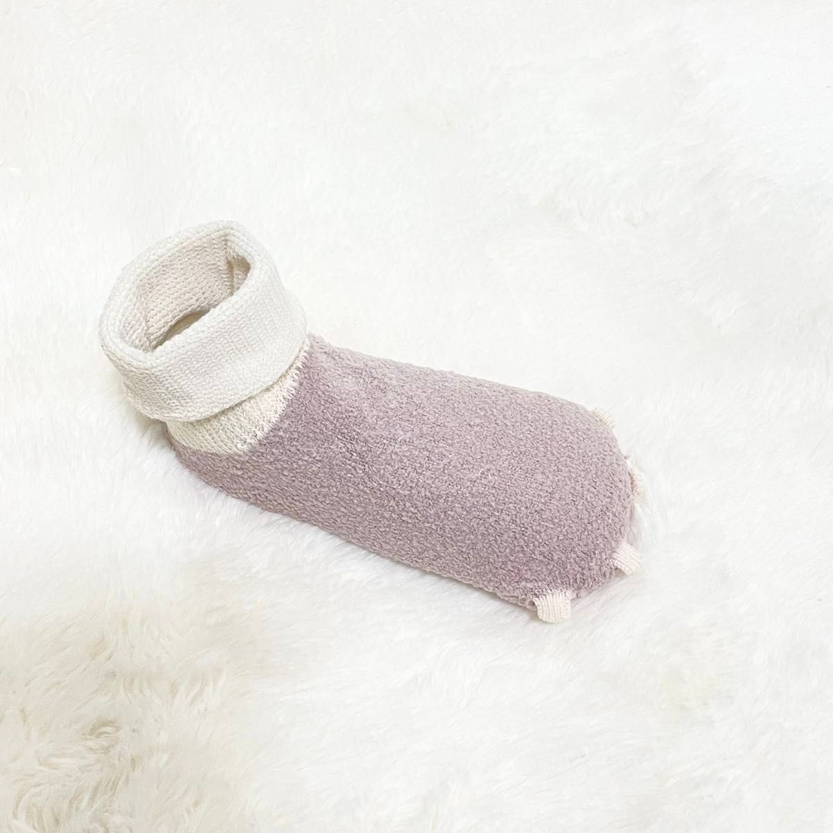 【新品】ベビーソックス　靴下　恐竜　紫ピンク2足セット　Lサイズ　6ヶ月〜　ふわふわ　かわいい