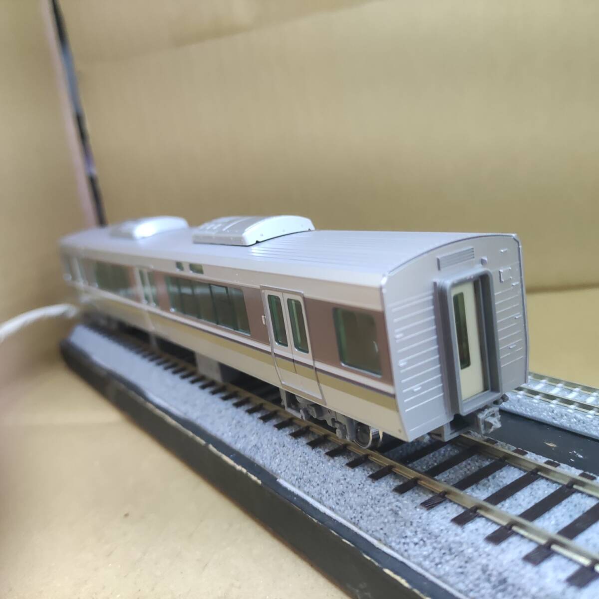 Ｔomix HOゲージ２２３ ２０００系近郊電車のセット品のバラシの中間車両(難あり)_画像2