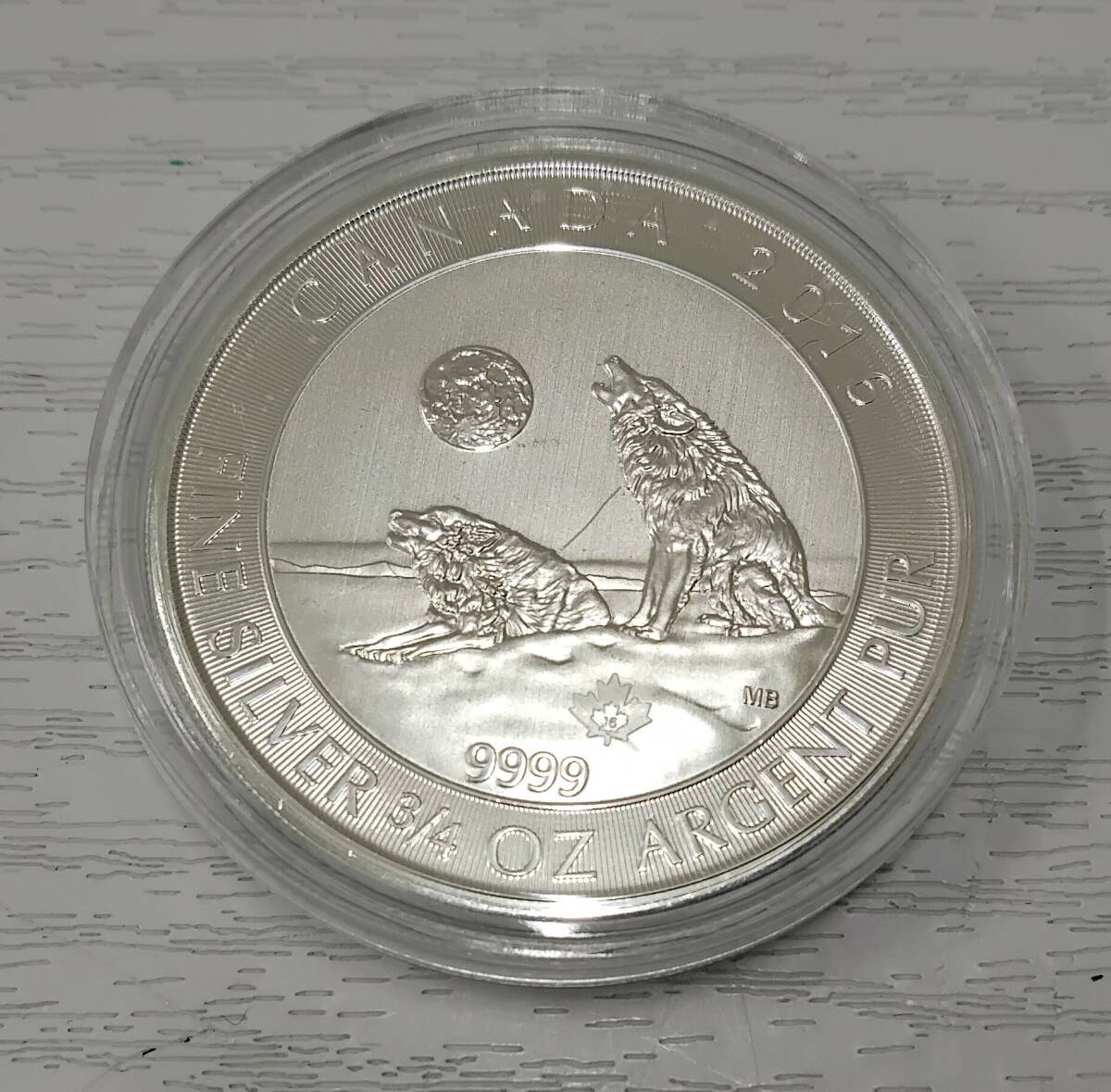 2016年 カナダ エリザベス2世 2ドル銀貨 ハウリングウルフ オオカミ/狼/ウルフ 純銀/SV9999 3/4オンス ケース付 コレクションの画像1