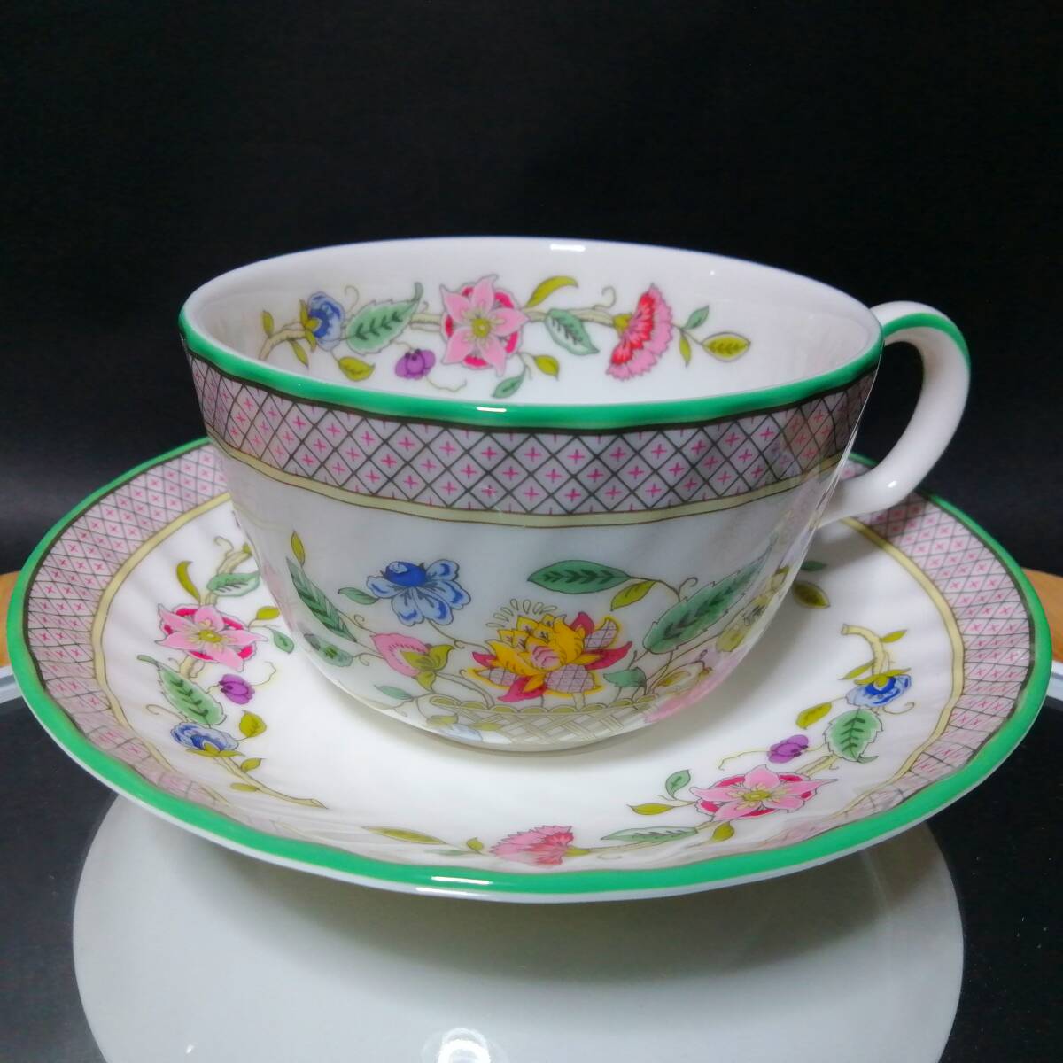 良品◇自宅保管 ミントン ハドンホール トレリス カップ＆ソーサー 花柄 フラワー MINTON A_画像2