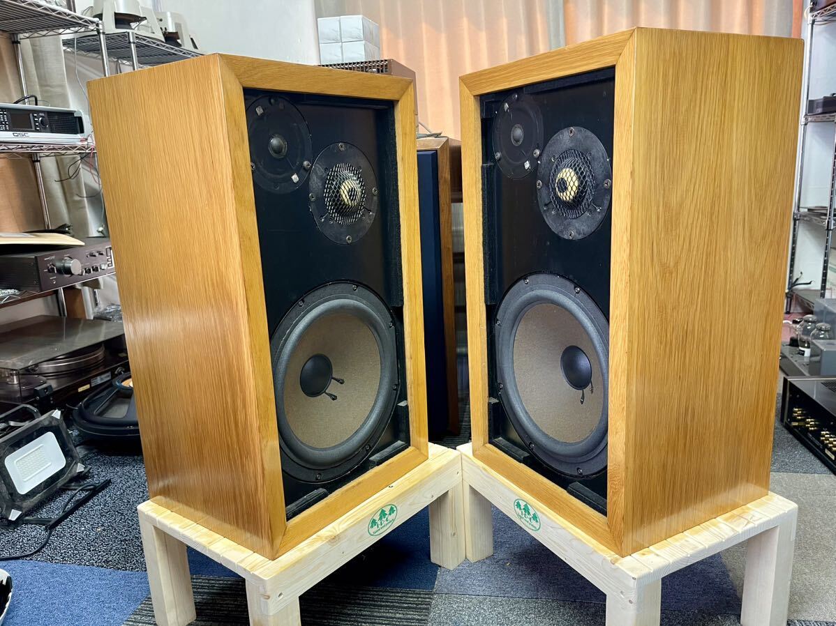 Acoustic Research acoustic li search 3 way speaker AR-3a pair! new edge replaced 