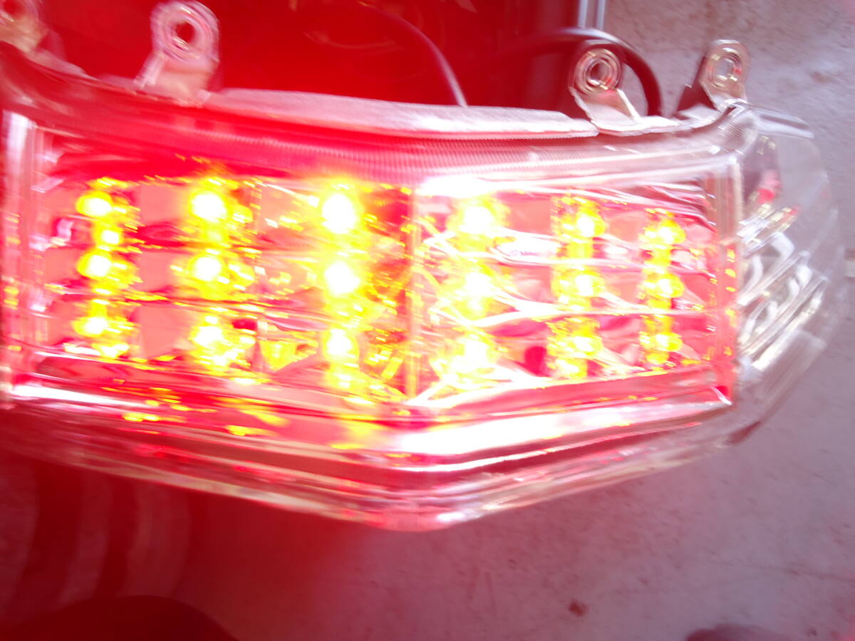 シグナスX SE44J  LEDテールランプ 純正 テールランプ ヤマハ YAMAHA 点灯確認済の画像2