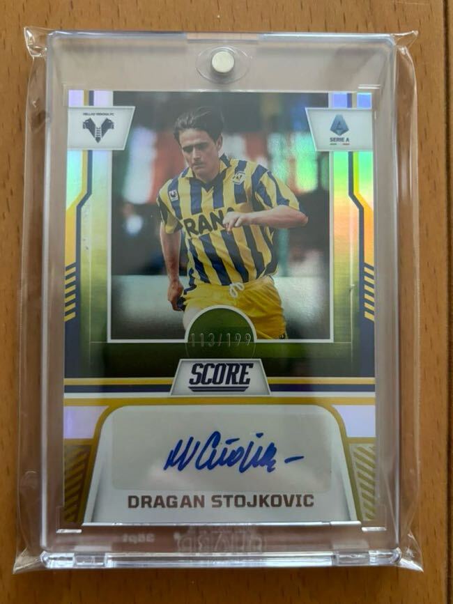 【直筆サイン】ドラガン・ストイコビッチ 2023-24 panini score Serie A Dragan Stojkovic Auto マルセイユ 名古屋グランパス サインの画像1