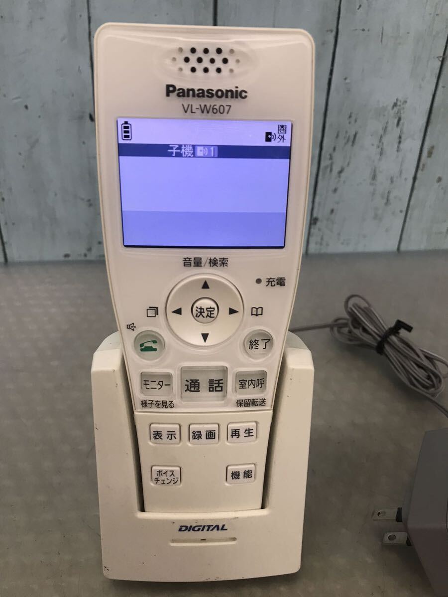 Panasonic VL-W607 ワイヤレスモニター 通電のみ確認（60s）_画像2