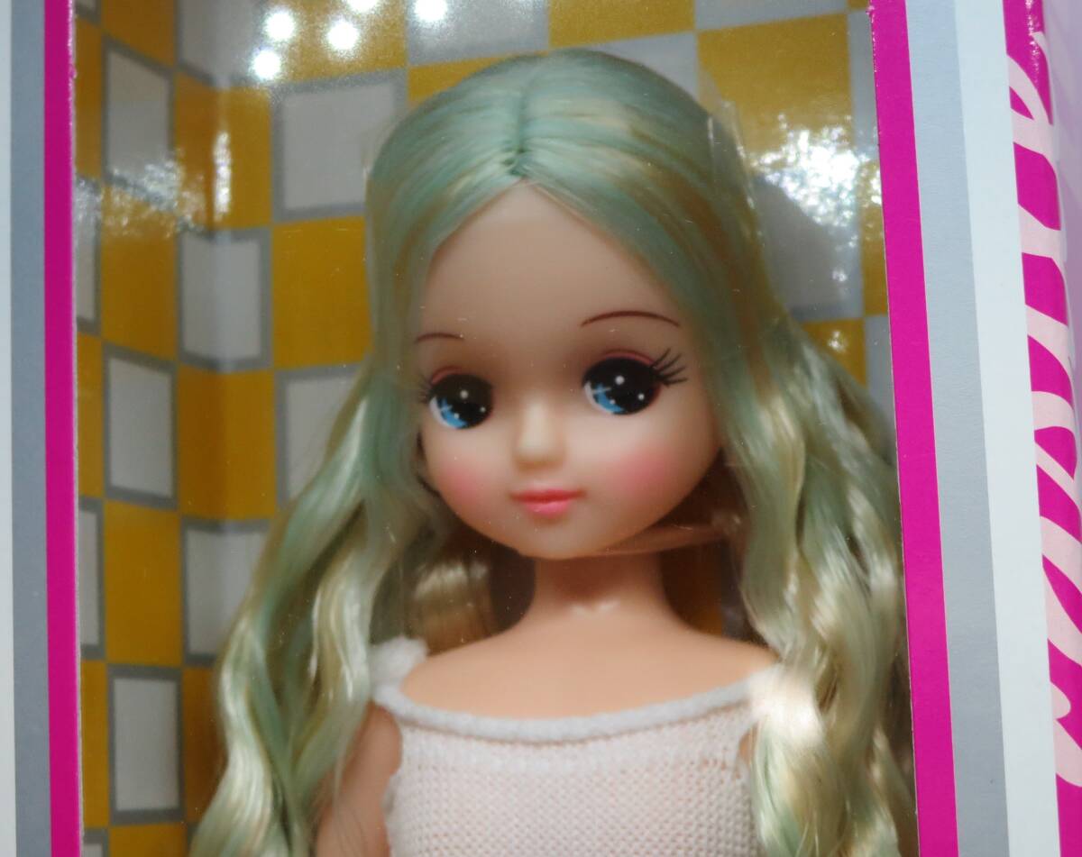お得セット 送料¥230~★2010年12月S月間ドール きらちゃん リカちゃんキャッスル 未開封 リバイバルドールコレクション 受注生産 -1 人形