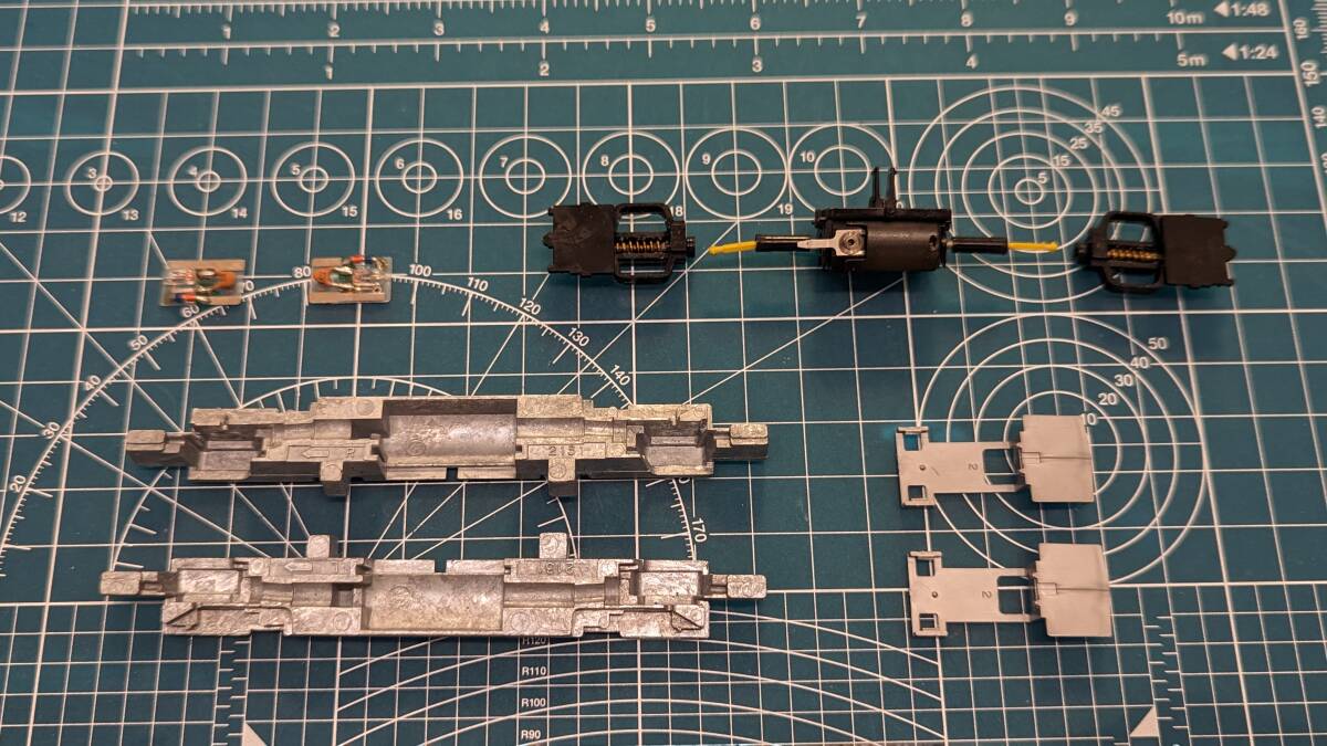 TOMIX EF81 旧型動力ユニット　（モーター・ダイキャスト・シャフト）　ジャンク_画像1