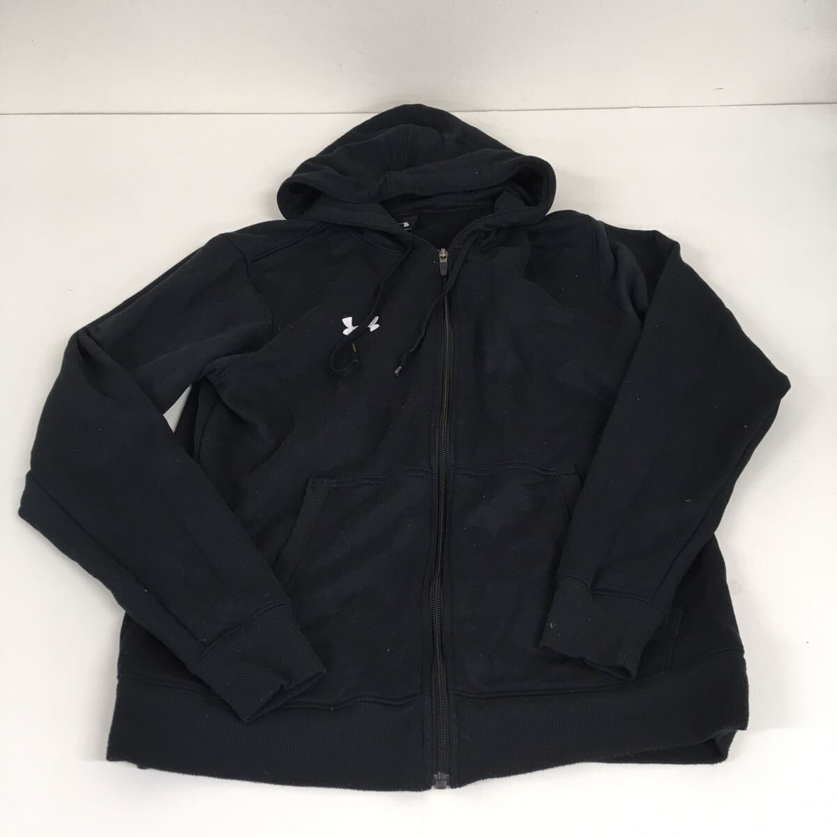  бесплатная доставка *UNDER ARMOUR Under Armor * Zip выше Parker жакет *MD* тренировочный Parker * черный #60423svv