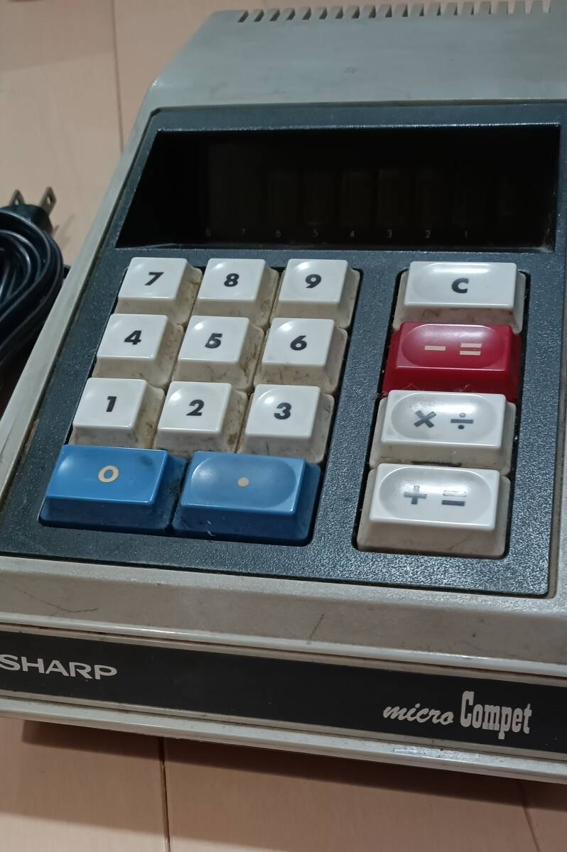 SHARP 懐古電卓 QT-8D（昭和レトロ 1969年頃）の画像2