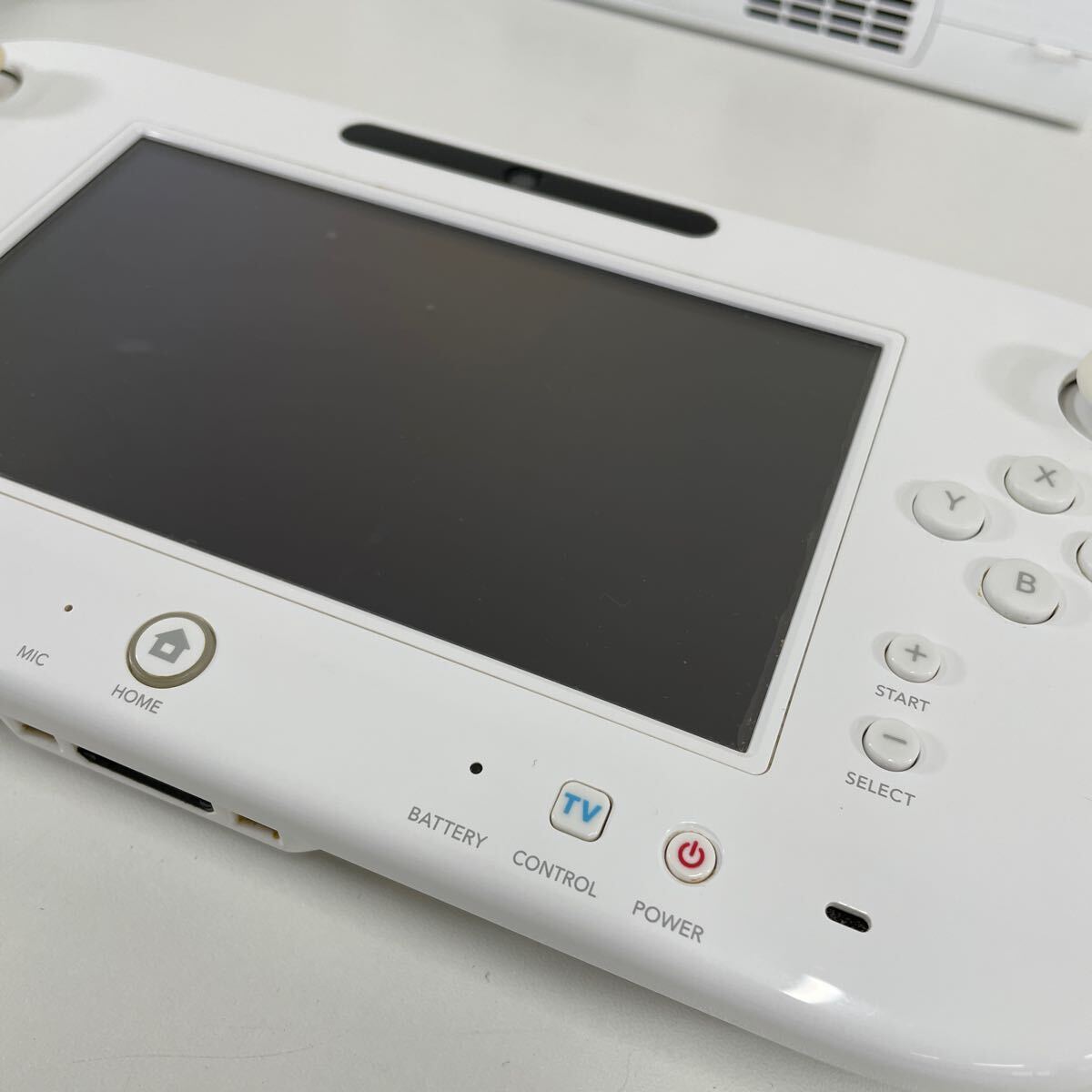 Z◎ Nintendo 任天堂 Wii U BASIC SET 8GB 本体 WUP-001 スプラトゥーン スマブラ ゼルダの伝説 通電確認 キズ汚れ有りの画像7