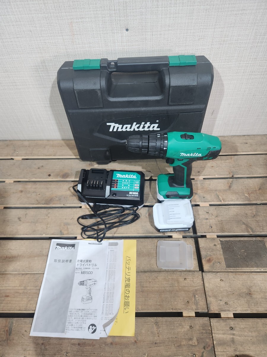 Z☆ makita マキタ 充電式 震動 ドライバドリル M850D 14.4V バッテリ2個 充電器 ケース付 動作確認済の画像1