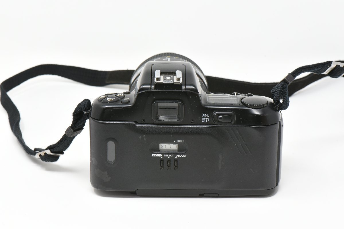 Nikon F-601 QUARTZ DATE 本体 / AF NIKKOR 35-135mm f/3.5-4.5 ズームレンズ付き ※動作確認済み、現状渡しの画像3