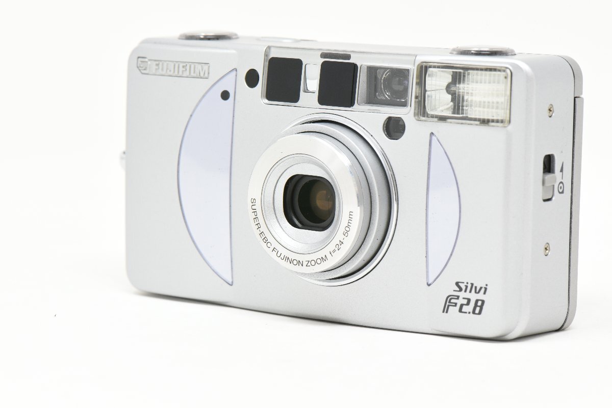 Released in 2002 / FUJIFILM Silvi F2.8 Compact Film Camera ※通電確認済み、現状渡しの画像2