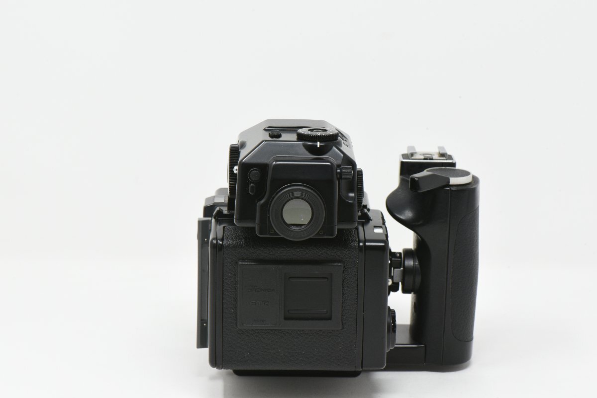 BRONICA ETRSi AE III 本体 / ZENZANON-PE 75mm f2.8 標準レンズ付き ※通電確認済み、現状渡し。の画像3