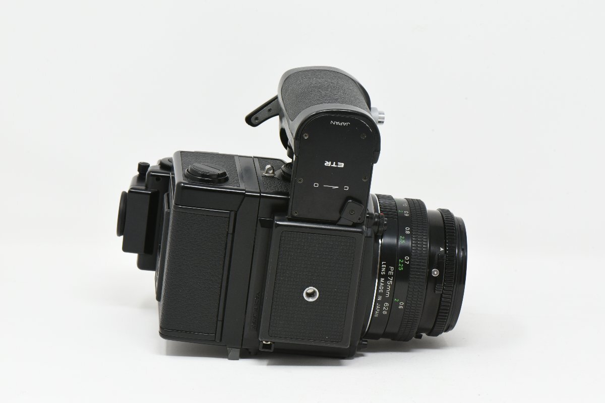 BRONICA ETRSi AE III 本体 / ZENZANON-PE 75mm f2.8 標準レンズ付き ※通電確認済み、現状渡し。の画像6