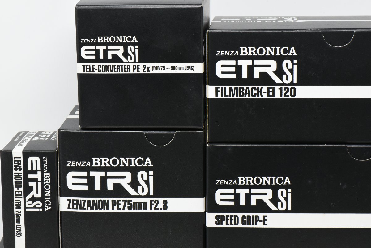 BRONICA ETRSi AE III 本体 / ZENZANON-PE 75mm f2.8 標準レンズ、アクセサリー付き ※通電確認済み、現状渡し。の画像2