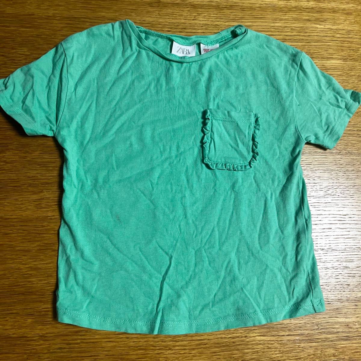 ZARA Tシャツ 胸フリルポケット グリーン 98
