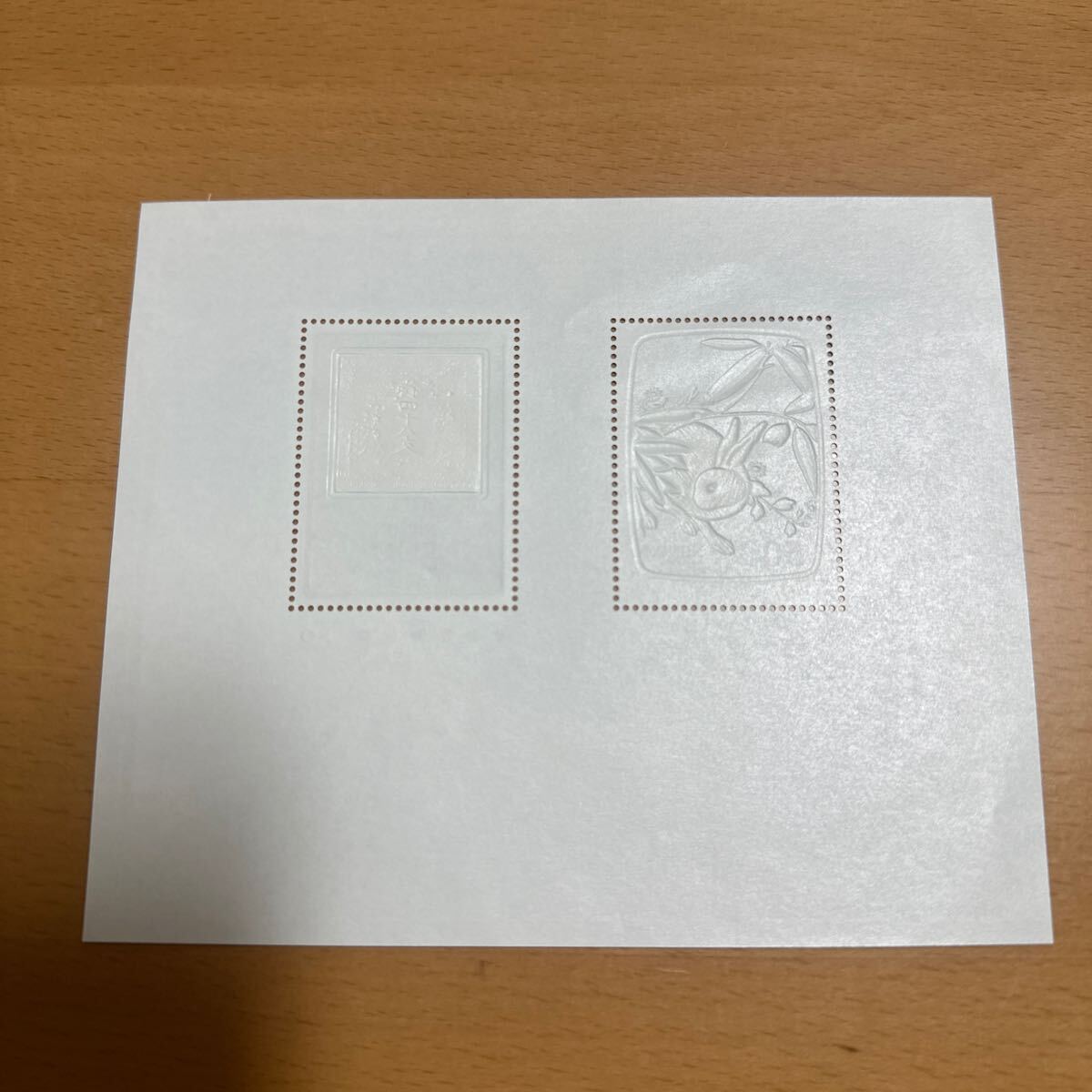 額面1000円 日本国際切手展2011 小型シート　未使用　糊有NH_画像2
